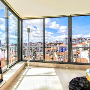 Apartment Lovelystay - Full Sky In Chiado, Lisbon